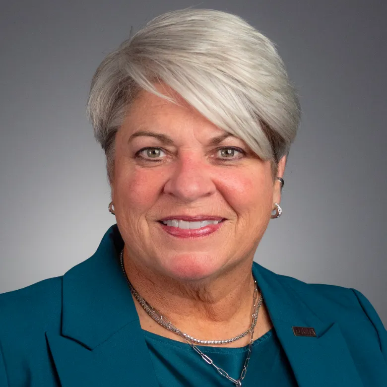 Photo of Sarah Richards
